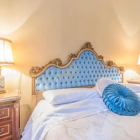 Drake's Royal - Centre & Train Station Apartment Modena