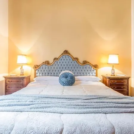 Drake's Royal - Centre & Train Station Apartment Modena