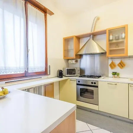 Drake's Royal - Centre & Train Station Apartment Modena