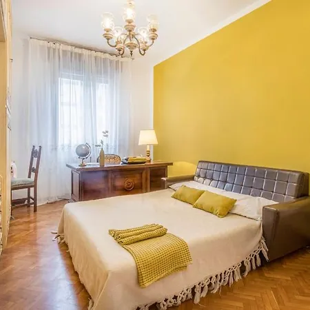 Apartament Drake's Royal - Centre & Train Station *