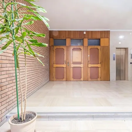 Drake's Royal - Centre & Train Station Apartamento *