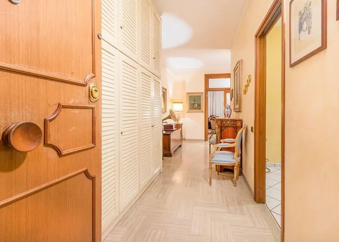 Apartament Drake's Royal - Centre & Train Station *